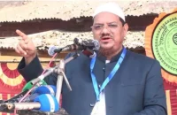 বেপর্দা নারীদের সঙ্গে সেলফি তোলেন জামায়াত আমির : চরমোনাই পীর