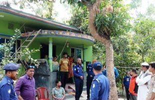 বরিশালে অস্ত্রের মুখে জিম্মি করে প্রবাসীর বাড়িতে ডাকাতি, কোরআন ছুঁইয়ে গোপন রাখার শপথ