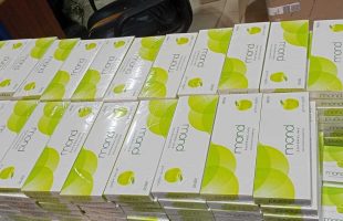 চট্টগ্রাম বিমানবন্দরে ২৭০ কার্টন সিগারেট ও ১৫ স্মার্টফোন জব্দ