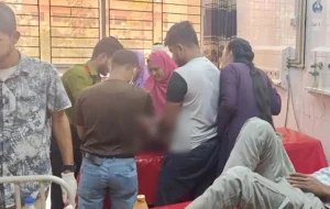 ঢাকা-বরিশাল মহাসড়কে দুই বাসের মুখোমুখি সংঘর্ষে নিহত ২, আহত ২০