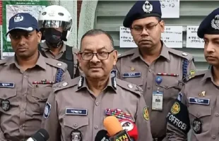 একুশে ফেব্রুয়ারিতে নিরাপত্তা শঙ্কা নেই : ডিএমপি কমিশনার