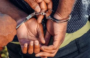 নাইজেরিয়ায় রোজা না রাখায় দুই নারীসহ গ্রেপ্তার ৯