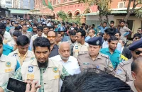 বরিশালে এজলাসে ভাঙচুর, আইনজীবী সমিতির সভাপতি কারাগারে