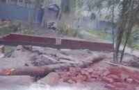 বরিশালে মুক্তিযোদ্ধা পরিবারের চলাচলের রাস্তায় গুদামঘর নির্মাণের অভিযোগ