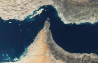 হরমুজ প্রণালি পারাপারে জাহাজপ্রতি ২০ লাখ ডলার নিচ্ছে ইরান