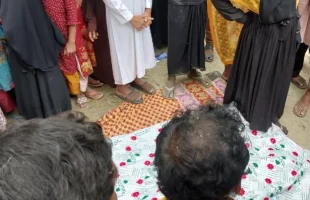 পটুয়াখালীতে গৃহবধূর ঝুলন্ত মরদেহ উদ্ধার