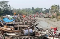 ভোলায় সাত দিনেও জেলেদের ভাগ্যে জোটেনি ভিজিএফের চাল