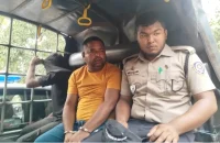 বরিশালে রশি টানিয়ে ইয়াবা বিক্রি করা সেই বিএনপি নেতা বহিষ্কার