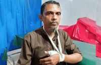 পিরোজপুরে চাঁদা প্রত্যাখ্যানে ব্যবসায়ীর বাড়িতে তান্ডব , স্বর্ণালংকার ছিনতাই