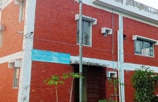 কাউখালীতে পল্লী বিদ্যুতের জোনাল অফিস না থাকায় ভোগান্তিতে গ্রাহকরা