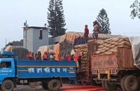 বরিশালে কারণ ছাড়াই বেড়েছে পরিবহন ভাড়া, প্রভাব পড়ছে পণ্যের দামে