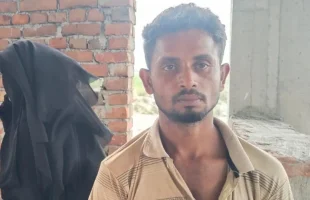বরিশালে প্রেমিককে মারধর করে প্রেমিকাকে ছিনিয়ে নিয়ে ধর্ষণচেষ্টা