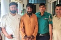 বরিশালে গাঁজাসহ মাদক ব্যবসায়ী আটক