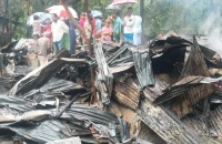 বাউফলে অগ্নিকান্ডে তিন বসতঘর পুড়ে ছাই ক্ষতি প্রায় ২০ লাখ টাকা