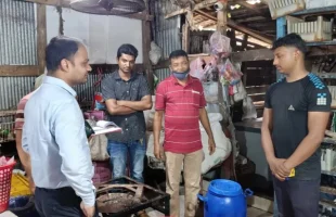 পিরোজপুরে আইসক্রিম কারখানায় অভিযান, লাখ টাকা জরিমানা