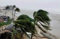 বিভিন্ন অঞ্চলে ঝড়ের পূর্বাভাস, নৌ হুঁশিয়ারি সংকেত