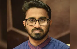 আ. লীগকে টিকিয়ে রাখতে চেয়েছিল হাসনাত-সারজিস: রাশেদ খান