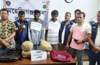 বরিশালে ৮ কেজি গাঁজাসহ দুই মাদক কারবারি আটক