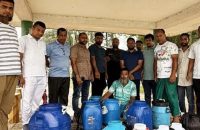 পিরোজপুরে পাচারকালে বিপুল পরিমাণ চিংড়ির রেণু পোনা জব্দ