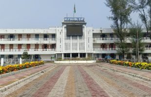 পটুয়াখালীতে সরকারি বেয়ারাকে দিয়ে ঘরের কাজ, কর্মকর্তার বিরুদ্ধে তদন্ত
