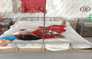 কুপ্রস্তাবে রাজি না হওয়ায় মারধরের অভিযোগ, পাল্টা দাবি জমিজমা বিরোধ