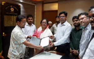 বর্জ্য থেকে বিদ্যুৎ উৎপাদনে বিসিসির সঙ্গে বায়োলটেকের চুক্তি