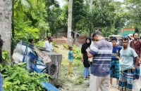 পিরোজপুর-বরিশাল মহাসড়কে বাস-অটোরিকশা সংঘর্ষে কলেজছাত্রী নিহত