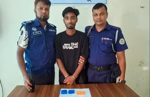 ভাণ্ডারিয়ায় ৪শ পিস ইয়াবাসহ মাদক ব্যবসায়ী গ্রেপ্তার