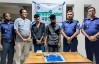 বরগুনায় কুখ্যাত মাদক ব্যবসায়ী জনি গাজীসহ আটক ২, ইয়াবা ও নগদ টাকা উদ্ধার