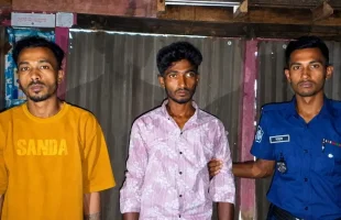 উজিরপুরে গাঁজাসহ দুই মাদককারবারি আটক