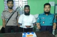 বরিশালে কাউনিয়া পুলিশের অভিযানে ৮০০ পিস ইয়াবাসহ মাদকবিক্রেতা গ্রেপ্তার