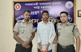 বরিশালে এক হাজার পিস ইয়াবাসহ মাদক কারবারি গ্রেপ্তার