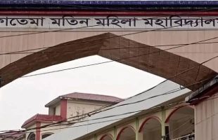 ভোলায় নকলের সুযোগ না পেয়ে পরীক্ষার হল ভাঙচুর, মামলা দায়ের