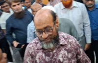 শিক্ষার্থীদের বিক্ষোভের মুখে কার্যালয় ছাড়লেন নবনিযুক্ত বরিশাল বিভাগীয় স্বাস্থ্য পরিচালক