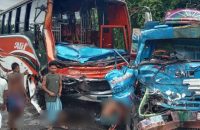 বরিশালে বাস-ট্রাকের মুখোমুখি সংঘর্ষ, আহত ৭