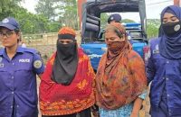 বরগুনায় চোরাই অটোরিকশা উদ্ধারে গিয়ে বিপুল পরিমাণ টাকা-স্বর্ণালংকারসহ দুই বোন আটক