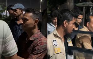 বরিশালে মোটরসাইকেল ‍চুরির সময় চারজনকে ধরে পুলিশে দিল জনতা