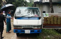 দুমকিতে পিকআপভর্তি ৬৬ কেজি গাঁজা উদ্ধার