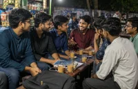 ফেনী জেলা প্রশাসনের সিদ্ধান্ত/ সন্ধ্যার পর শিক্ষার্থীদের চা-দোকানে আড্ডা ও ঘোরাঘুরি সম্পূর্ণ নিষিদ্ধ