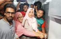 বরিশালে নতুন সিভিল সার্জনের অপসারণ দাবি, বিক্ষোভ-কক্ষে তালা