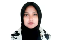 শিক্ষা অফিসের অনুমতি ছাড়া চিকিৎসার ছুটি নিয়ে স্বামীর কাছে বিদেশে গেলেন স্কুলশিক্ষিকা