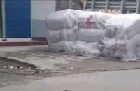 বরিশালে রাস্তার পাশে পড়েছিল ত্রাণের ৯ বস্তা কম্বল