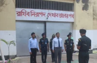 পটুয়াখালীতে এসিআর পরিবর্তনের অভিযোগে ৬ ভূমি কর্মকর্তার শাস্তি