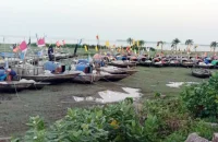 মেঘনা নদীতে ইলিশের আকাল, অর্ধাহার-অনাহারে জেলে পরিবার