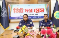 আগৈলঝাড়া থানায় হামলার ঘটনায় ৬০ জন শনাক্ত, গ্রেপ্তার ৩২