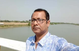 সাংবাদিক পুলক চ্যাটার্জির পাওনা পরিবারকে বুঝিয়ে দিল সমকাল কর্তৃপক্ষ