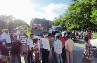 পালকির পেছনে হানিফ পরিবহনের ধাক্কা, ২ যাত্রীসহ নিহত ৩
