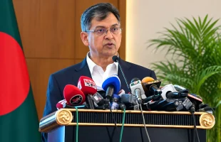 আওয়ামী লীগের দোসরদের গ্রেপ্তারের নির্দেশ স্বরাষ্ট্রমন্ত্রীর