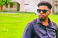 বরিশালে বিয়ের প্রলোভনে অর্থ হাতিয়ে নেওয়ার অভিযোগ, ছাত্রলীগ নেতার বিরুদ্ধে বিচার চেয়ে নারীর অনশন