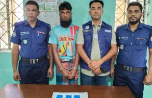 মুলাদীতে লঞ্চঘাটের টোলঘর থেকে ৫০০ ইয়াবাসহ যুবক গ্রেপ্তার
